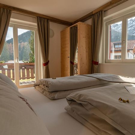 Garni Bergblick Hotel Braies  Exterior foto