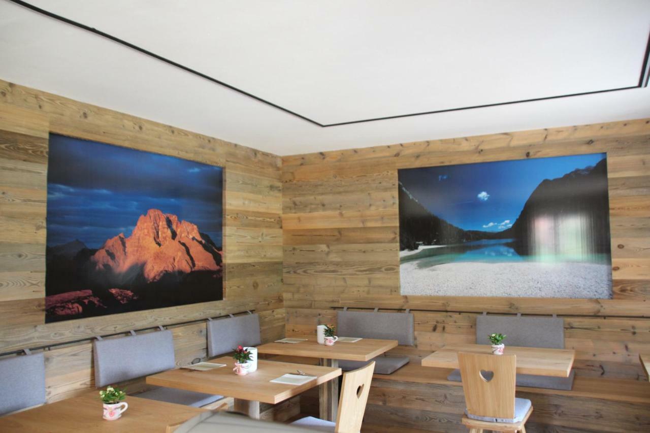 Garni Bergblick Hotel Braies  Exterior foto